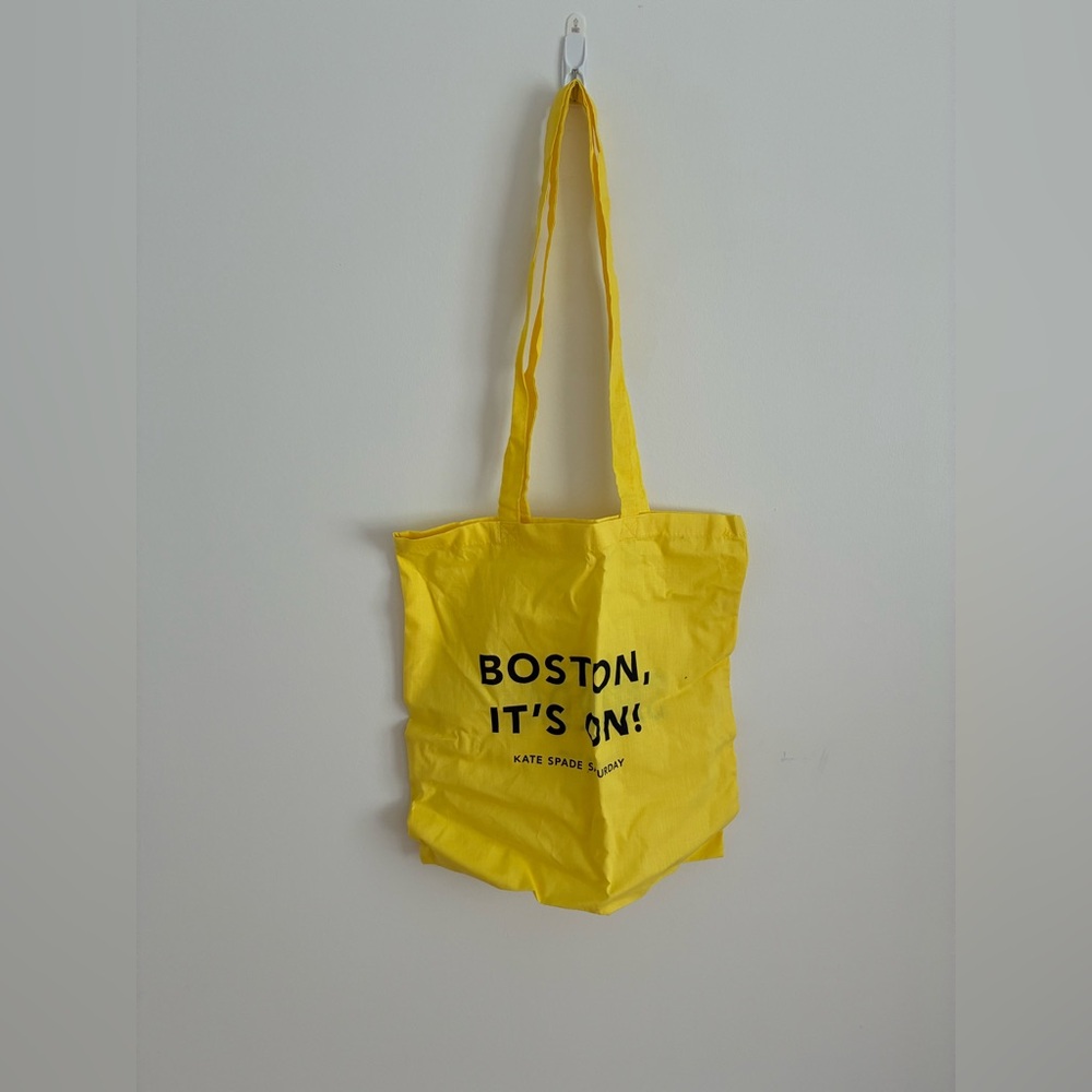 Vibrant Yellow Boston Tote NEW - Picture 3 of 3